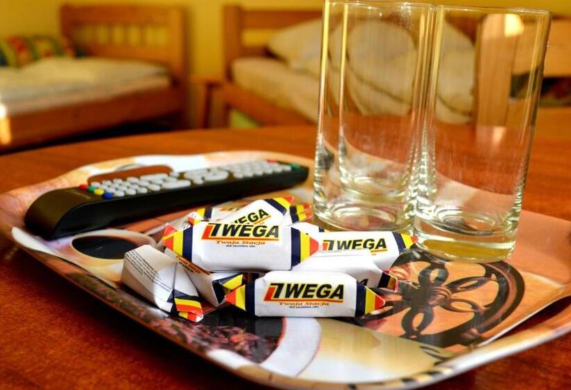 スタンダードトリプルルーム, Noclegi Wega
