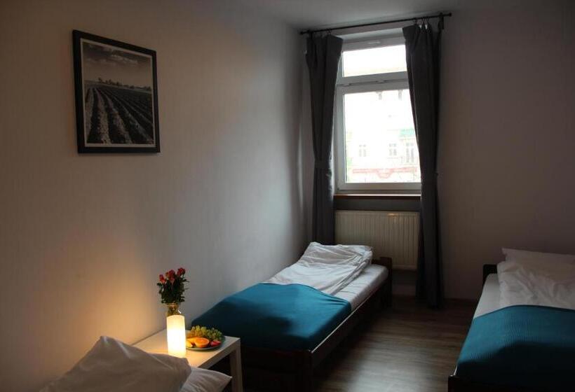 اتاق استاندارد سه نفره, Pokoje Babina