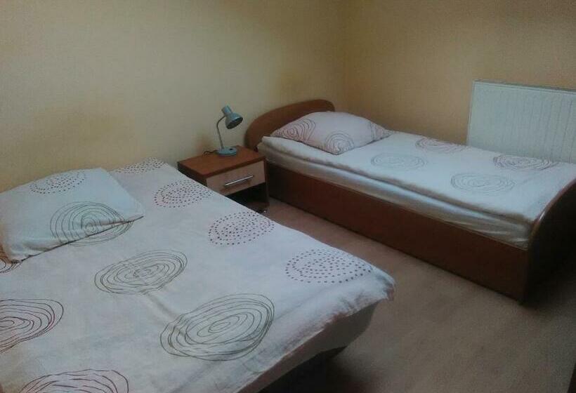 اتاق استاندارد, Zajazd Arka