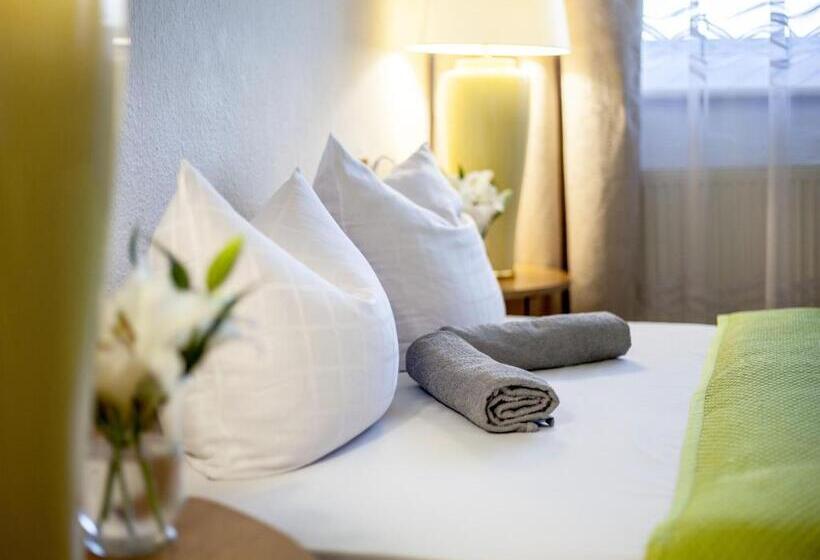 スタンダードルーム, Zajazd Boryna