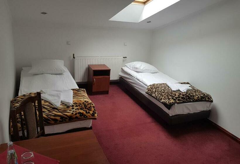 스탠다드 룸, Zajazd Pod Gwiazdami