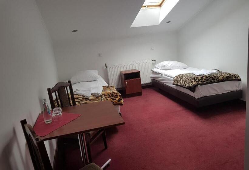 스탠다드 룸, Zajazd Pod Gwiazdami