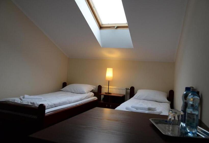 스탠다드 룸, Zajazd Pod Gwiazdami