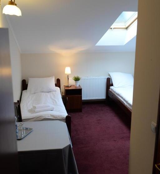 스탠다드 룸, Zajazd Pod Gwiazdami