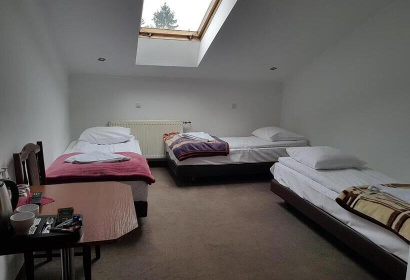 스탠다드 트리플 룸, Zajazd Pod Gwiazdami