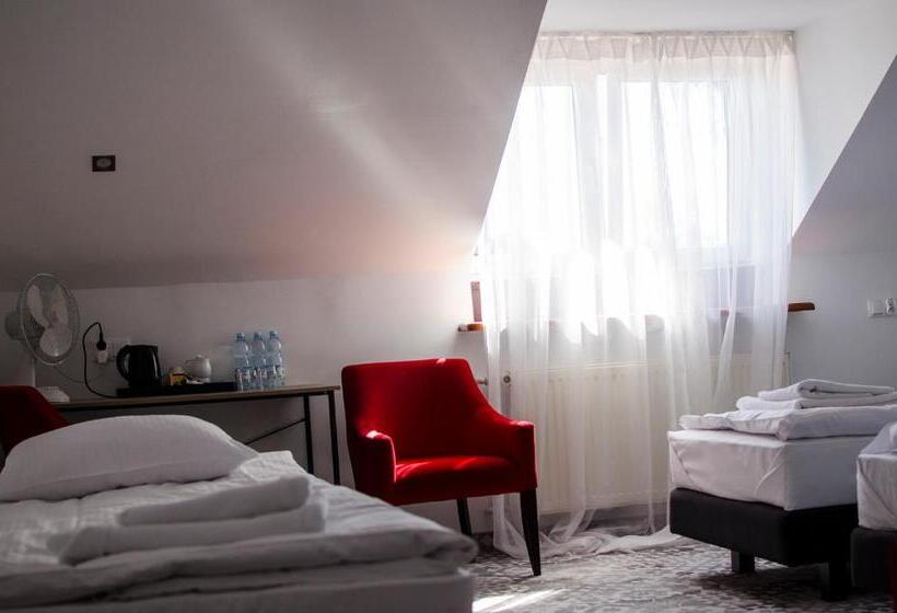 스탠다드 트리플 룸, Zajazd Pod Gwiazdami