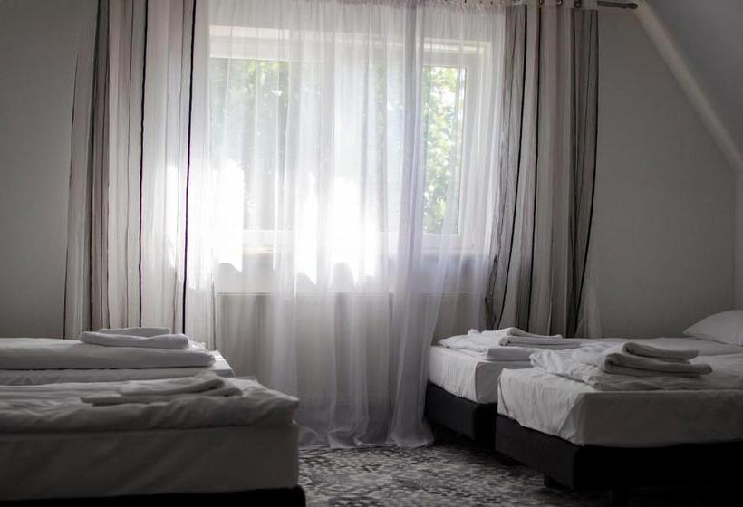 4인용 스탠다드 룸, Zajazd Pod Gwiazdami