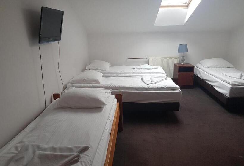 4인용 스탠다드 룸, Zajazd Pod Gwiazdami