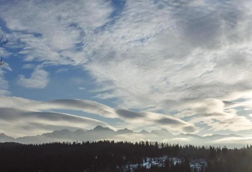 Perhehuone Vuoristonäkymä, Górskie Wspomnienie