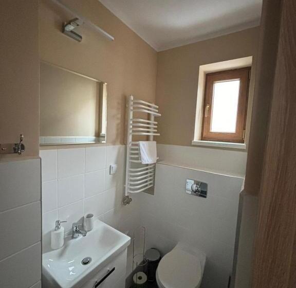 Economy Triple Room, Jaśminowe Ogrody