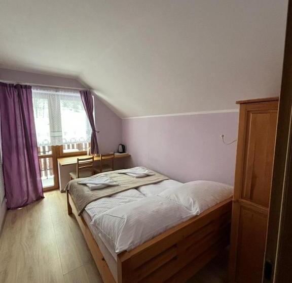 اتاق عادی, Jaśminowe Ogrody