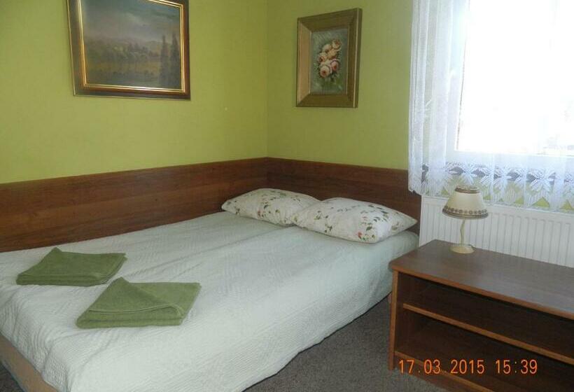 Номер Стандарт Трехместный, Stary Dom