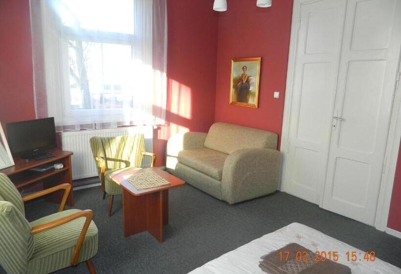 Апартаменты 1 Спальня, Stary Dom