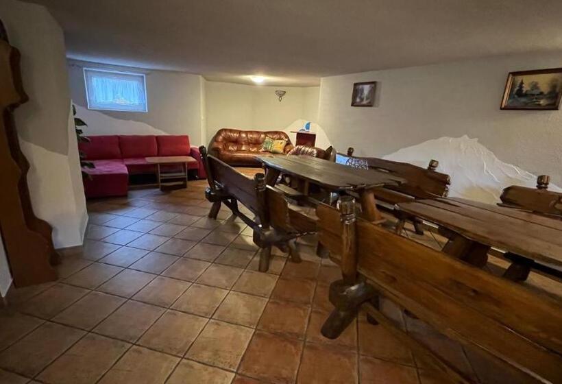 منزل غرفة نوم واحدة, Willa Larysa Agro