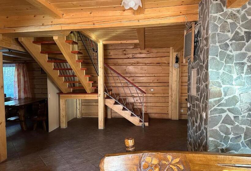 منزل 4 غرف نوم, Willa Larysa Agro