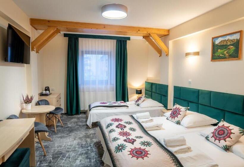 اتاق استاندارد سه نفره, Willa Monte Rosa