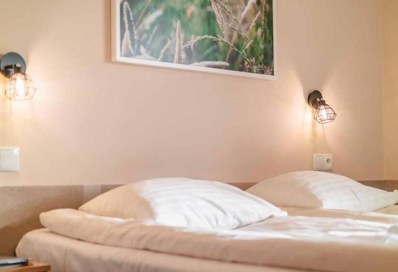 חדר סטנדרט לארבעה, Granada Pensjonat & Spa