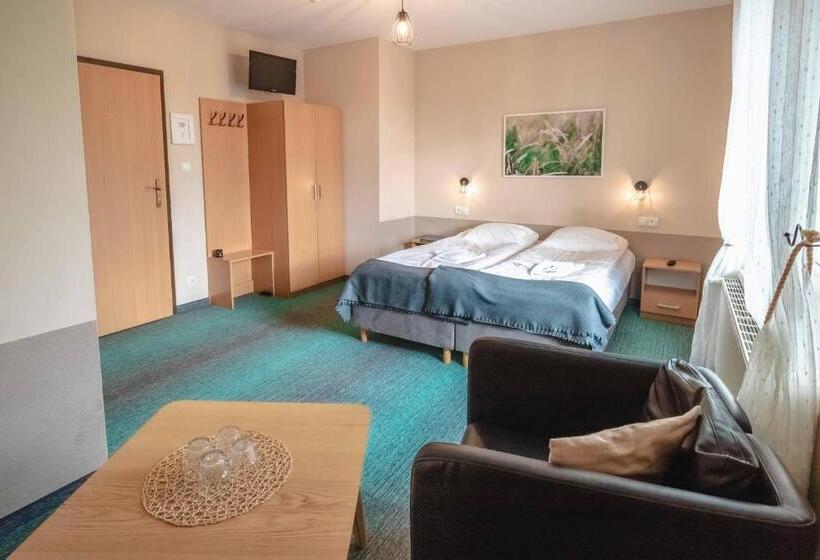 חדר סטנדרט לארבעה, Granada Pensjonat & Spa