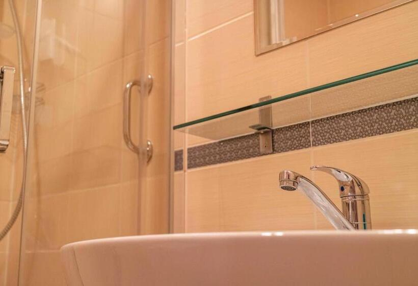 חדר קומפורט לשלושה, Granada Pensjonat & Spa