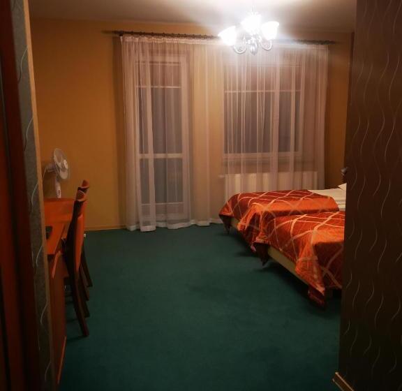 スタンダードルーム, I Restauracja Bona