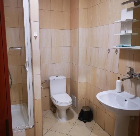 スタンダード４人部屋, I Restauracja Bona