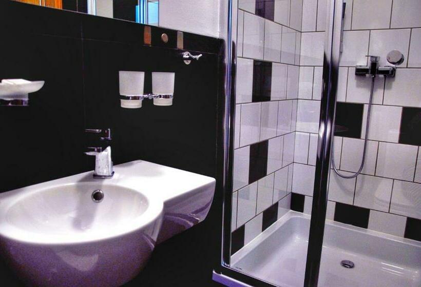 Номер Стандарт, Klondaik Corner