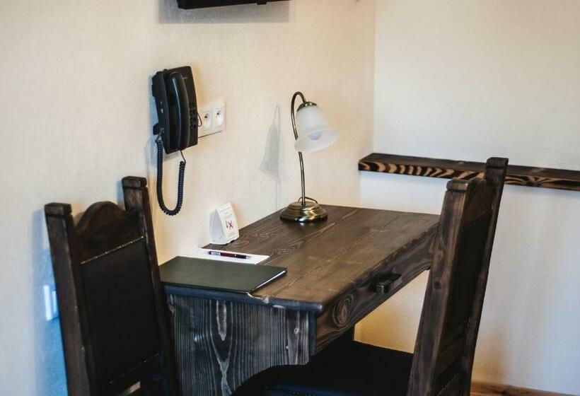 标准间, Pod Kogutkiem