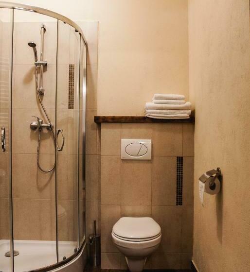 标准间, Pod Kogutkiem