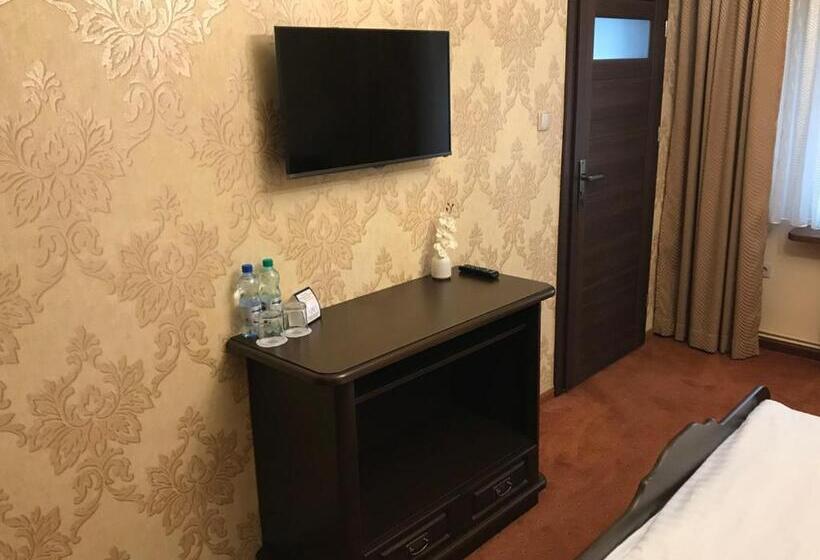 标准间, Restauracja Willa Radwan