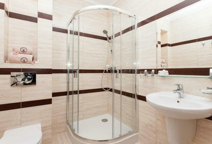 اتاق استاندارد, Robert's Port