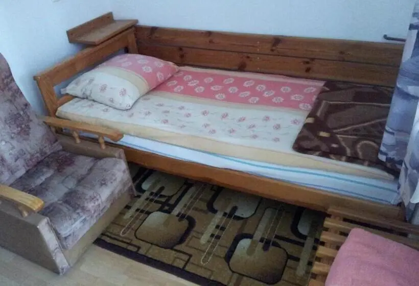 スタンダードシングルルーム, Staropolski