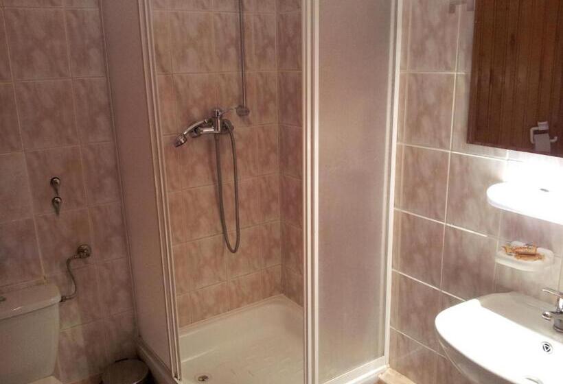 غرفة قياسية ثلاثية, Staropolski