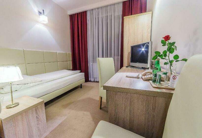 חדר סטנדרט יחיד, Tm