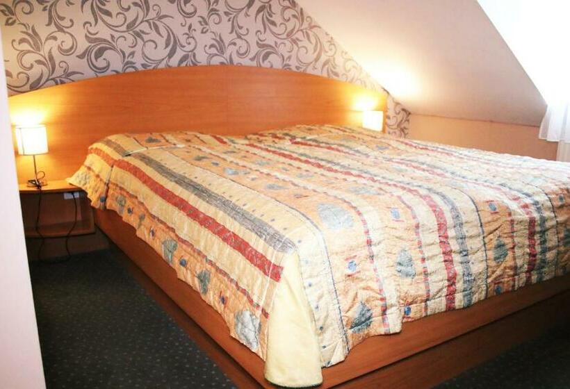 اتاق استاندارد, Motel Petro