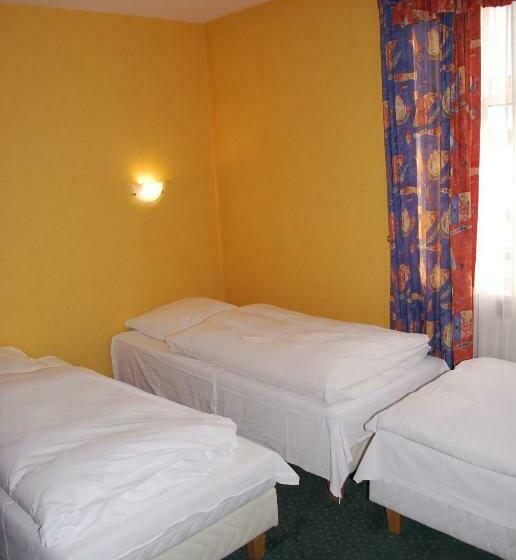 اتاق استاندارد سه نفره, Motel Petro