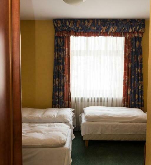 اتاق استاندارد سه نفره, Motel Petro