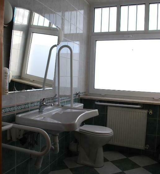 اتاق استاندارد برای معلولان, Motel Petro