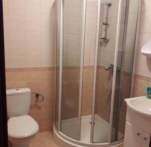 标准单人间, Dom Pielgrzyma