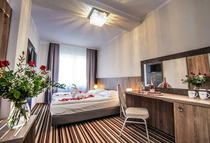 スーペリアールーム, New Corner