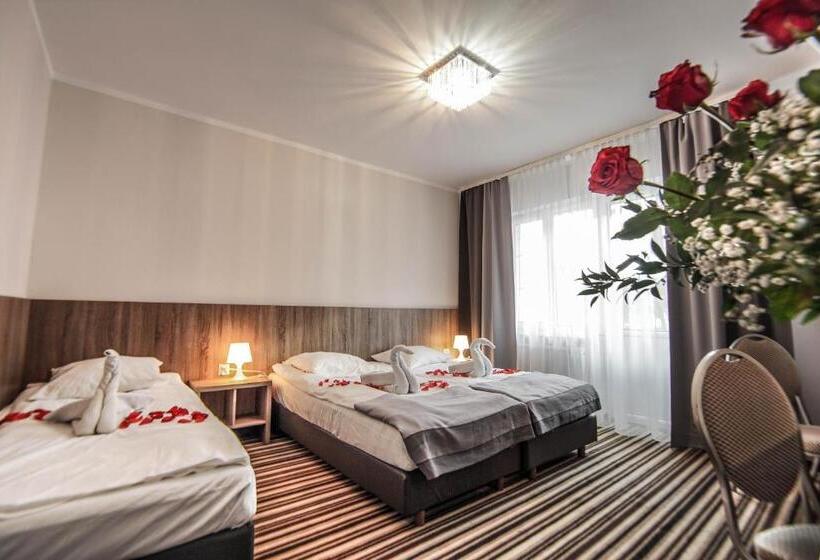 スーペリアトリプルルーム, New Corner