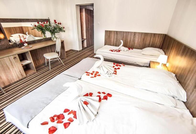 スーペリアトリプルルーム, New Corner