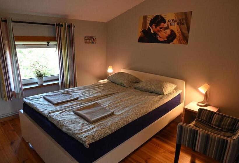 חדר אקונומי, Pepe Hostel