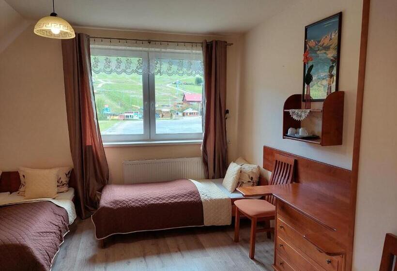 スタンダードルーム, Agal Zieleniec