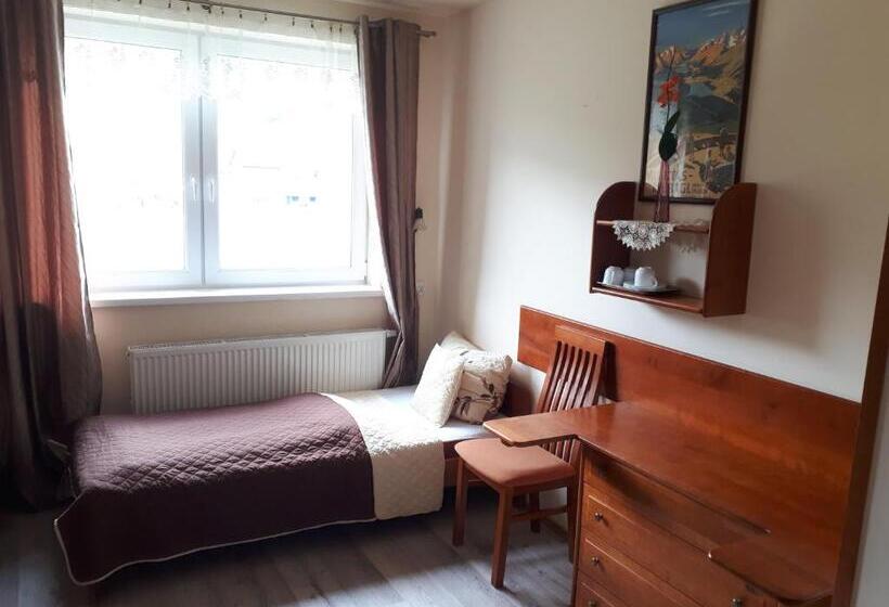 スタンダードルーム, Agal Zieleniec