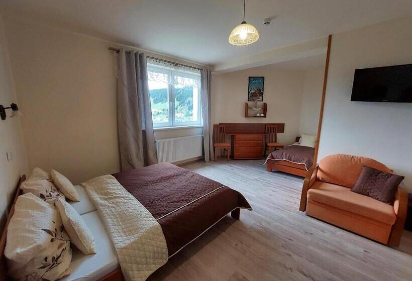 スタンダードトリプルルーム, Agal Zieleniec