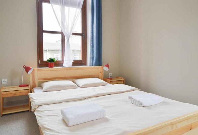 آپارتمان 1 خوابه, Dom Turysty Pttk W Bielsku   Białej