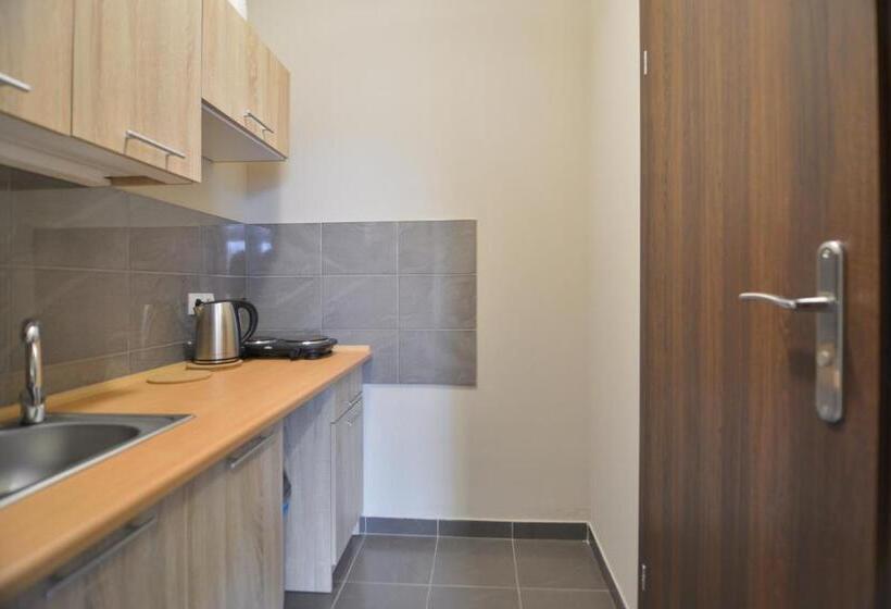 آپارتمان 1 خوابه, Dom Turysty Pttk W Bielsku   Białej