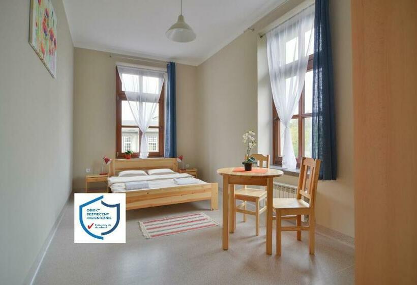 اتاق استاندارد, Dom Turysty Pttk W Bielsku   Białej