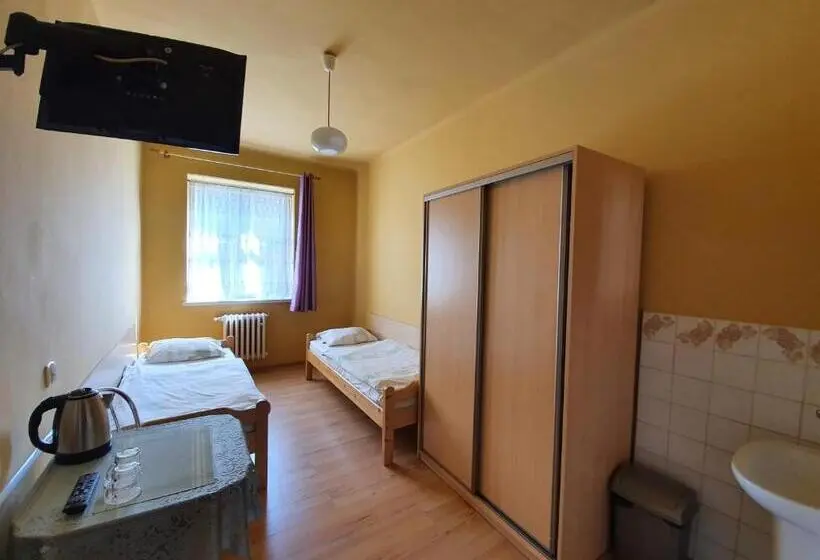Economy-huone, Dom Turysty Pttk W Bielsku   Białej