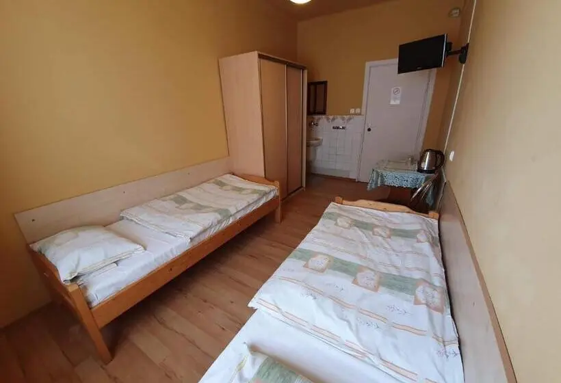 Economy-huone, Dom Turysty Pttk W Bielsku   Białej